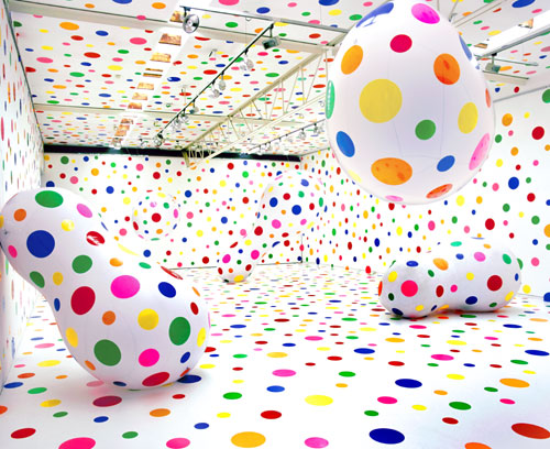 Yayoi KUSAMA : une artiste... de pois !