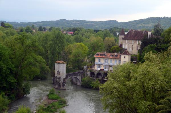Une courte visite à Sauveterre-du-Béarn