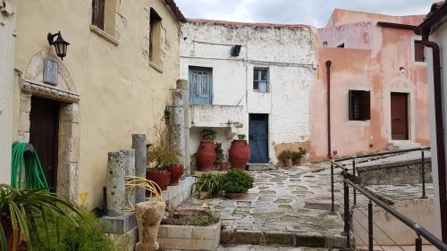 Le monastère de PALIANI