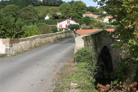 Saint-Pée-sur-Nivelle  (Pyrénées Atlantiques)