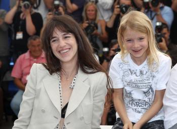 charlotte+gainsbourg+morgana+davies+tree+photocall+zevmcf3uqkml charlotte+gainsbourg+morgana+davies+tree+photocall+zevmcf3uqkml