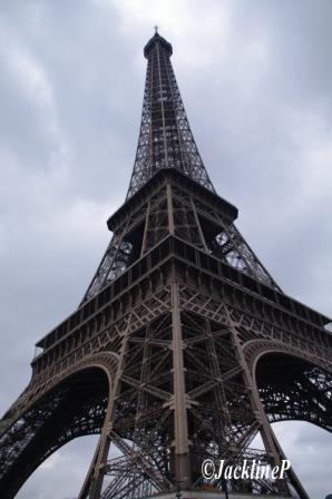 La Tour Eiffel..(1)