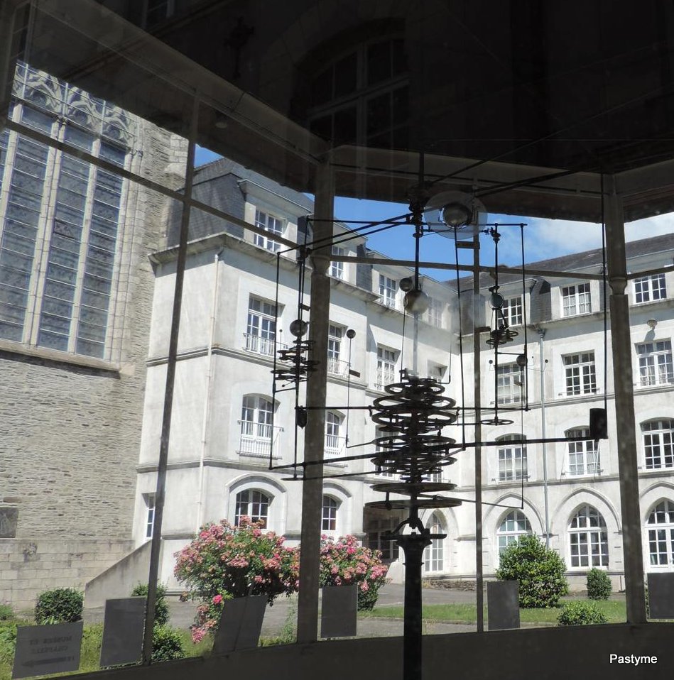 Horloge astronomique de PLOËRMEL (Morbihan)