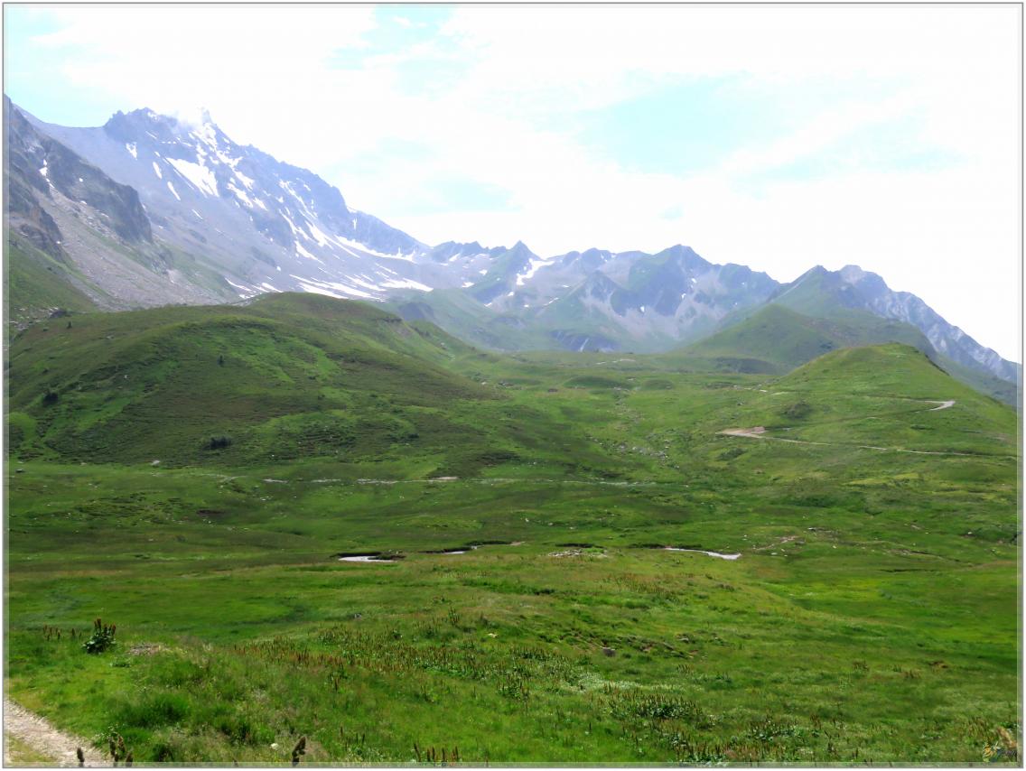 ELLE  DESCEND  DE LA  MONTAGNE ?