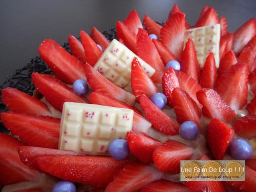 Tarte aux fraises et sa crème pâtissière au carambar caramel 