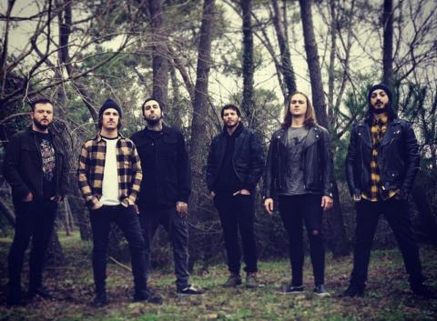 KARPENTER - Les détails du premier album Sleepless ; "Shark" Lyric Video