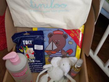 Tiniloo box Juillet 2013 (1)