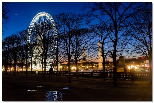 Lune place de la concorde paris