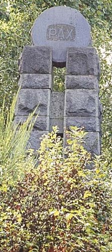 monument-de-la-paix-lanhelin.jpg