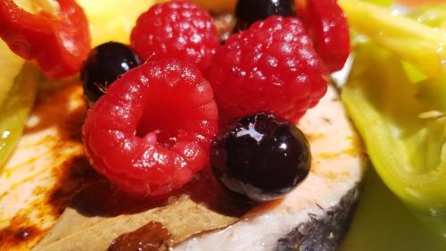 Le balcon posé sur la mer (11-2) à Μύκονoς. Le balcon du Samedi Saint