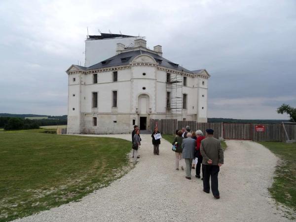 Visite du château de Maulnes, avec la Société Archéologique et Historique du Châtillonnais...
