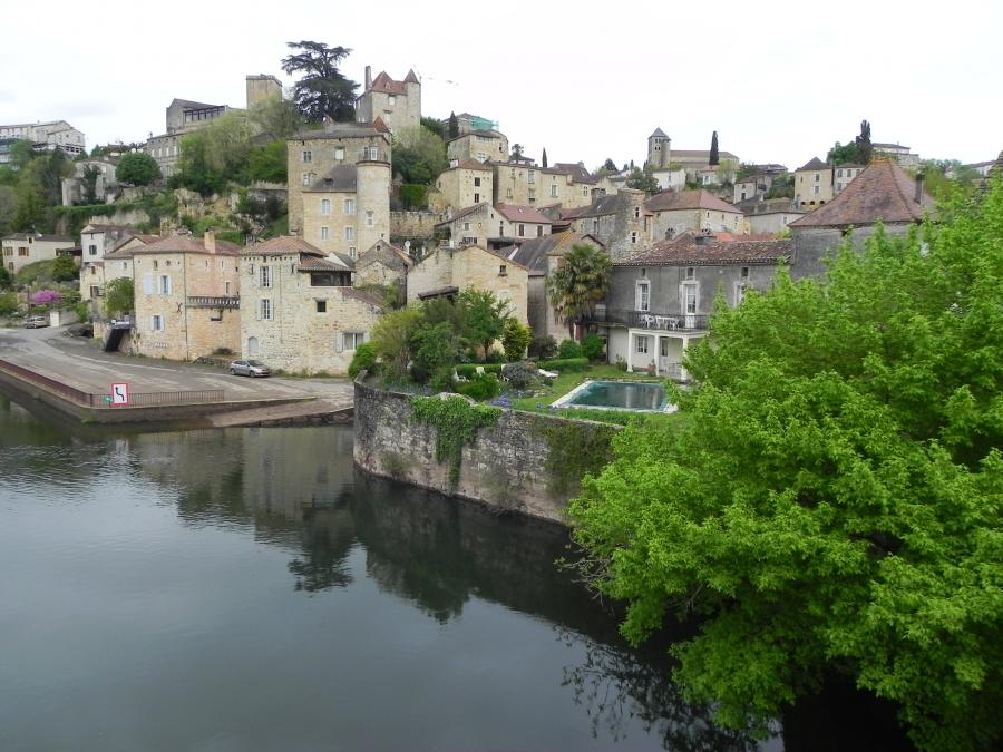 Puy-l'Évêque le château  (2)