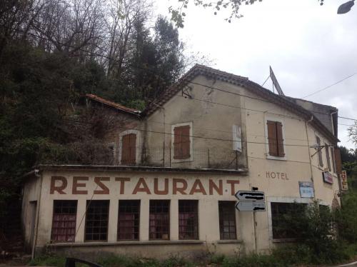 Hôtel restaurant vestige des années folement routières