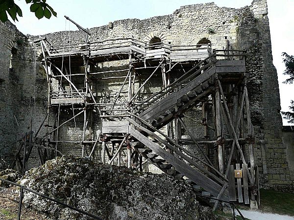 Donjon de Langeais - échaffaudage