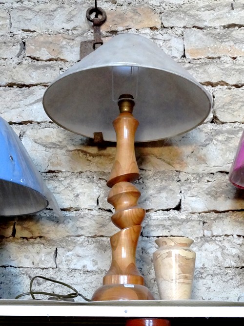 Dans l'atelier de Jean Glace, tourneur sur bois exceptionnel...