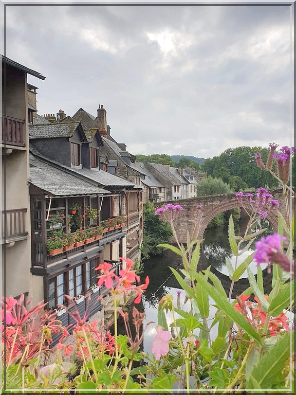956 - Espalion en Aveyron (12)