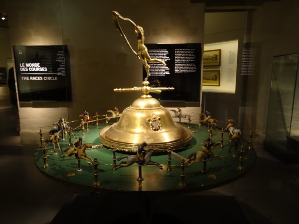 L'AMPC a proposé à ses adhérents un magnifique voyage au château de Chantilly: après avoir admiré les tableaux du Duc d'Aumale , ils ont visité le Musée du Cheval...