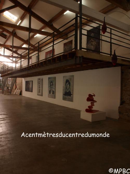 Acentmètreducentredumonde: La galerie de Perpignan.