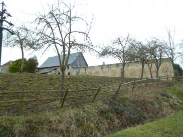 LES REMPARTS DE HOTTOT ET BEUVRON-en-A. (Calvados)