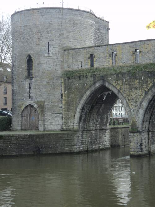  * Le Pont des Trous à Tournai