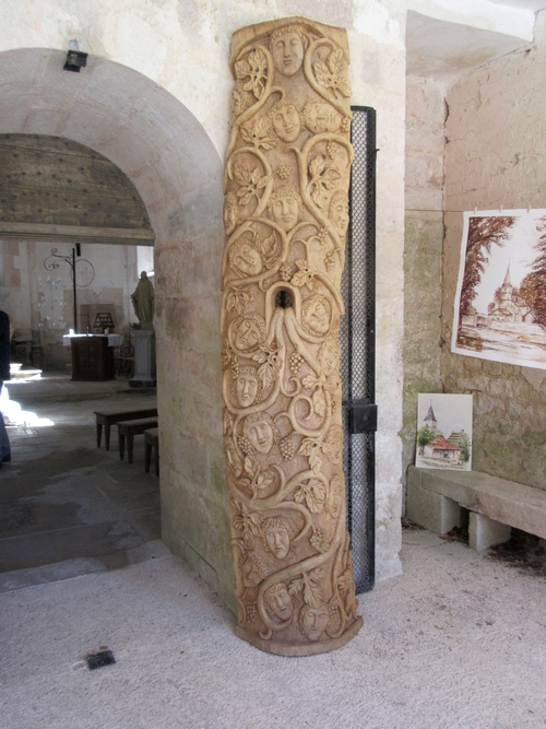 Eric de Laclos a exposé ses belles sculptures dans la chapelle Saint-Phal, pour les Journées du Patrimoine 2018