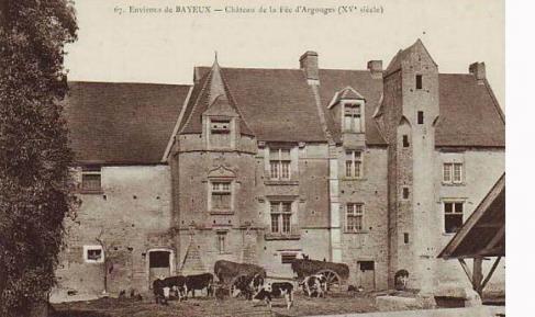 REMPARTS DE VAUX-SUR-AURE (Calvados)
