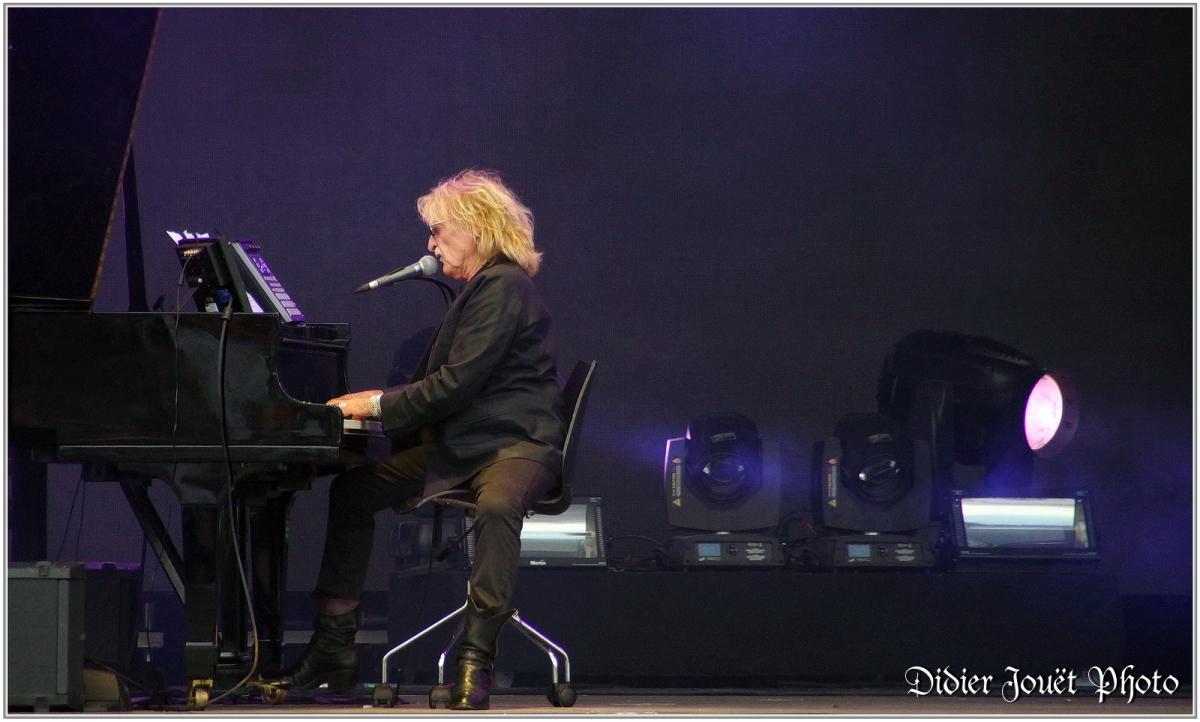 Christophe (1) - Festival des Vieilles Charrues 2014
