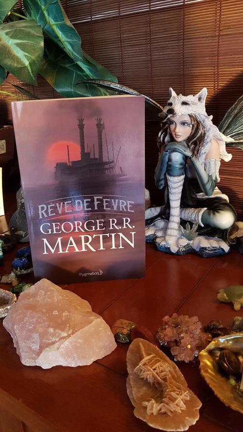 Un joli coup de coeur pour "Rêve de Fevre" du talentueux George R.R. Martin : le mythe des vampires revisité sur un bateau à aube, le long du Mississippi au 19è siècle