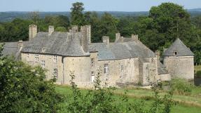 LES REMPARTS DE SAINT-MARTIN-LE-HEBERT (Manche)