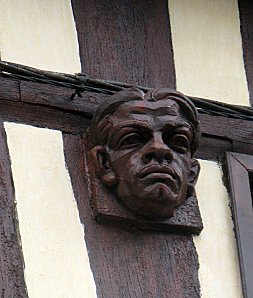 VERNON - tête sculptée
