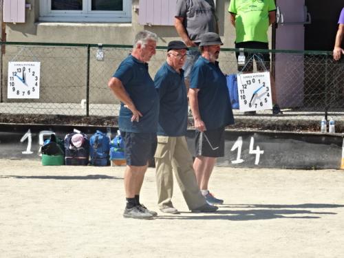 Quelques Villeneuvoie et Lavilledieu au fédéral quadrettes vérérans à Valvigneres 