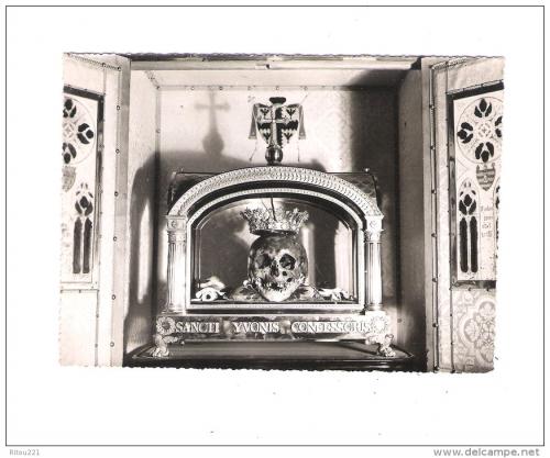 -Crâne de Saint-Yves (Tréguier)