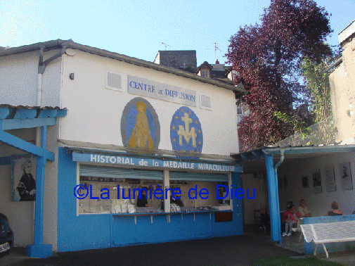 Lourdes : Le musée de la médaille miraculeuse