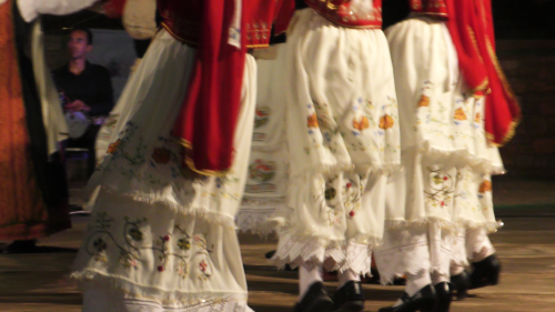 Le balcon posé sur la mer (41-2) à Χίος. Le balcon dansant 3. Ικαρία & Πελοπόννησος