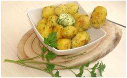 GRENAILLES AU BEURRE PERSILLÉ À L'AIL