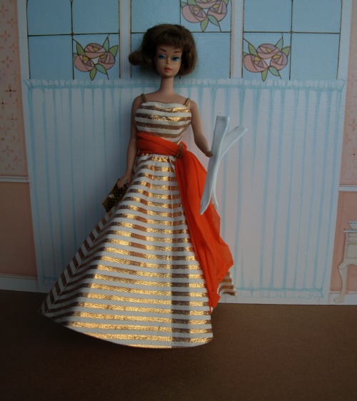 Vintage Barbie : American Girl Sidepart - Holiday Dance