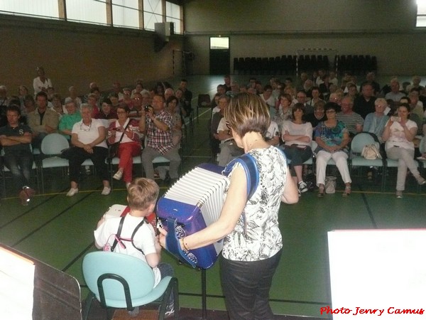 Un beau concert de France-Accordéon a été donné au Salon des Peintres des Amis du Châtillonnais