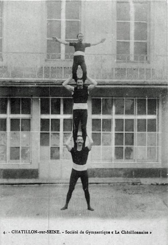 Quelques cartes postales anciennes de la Châtillonnaise Gymnastique