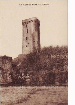 LES REMPARTS DE LA HAYE-DU-PUITS (Manche)