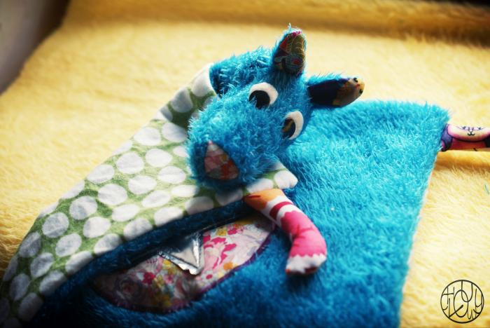 Le doudou de la mini-renarde