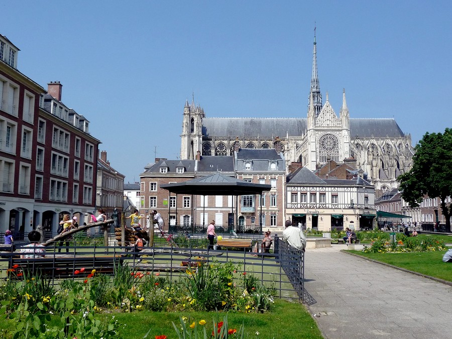Le soleil arrive à Amiens ☼