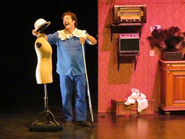 "Petite fleur", un spectacle burlesque à voir absolument au Théâtre Gaston Bernard