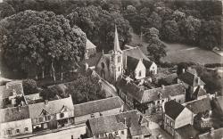 LES REMPARTS DE CHENNEBRUN (Eure)