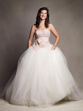 vera wang white wedding gown