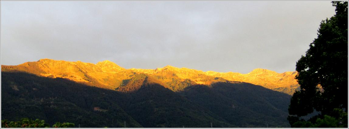 CHEZ NOUS AUSSI IL Y A DU BEAU A VOIR 