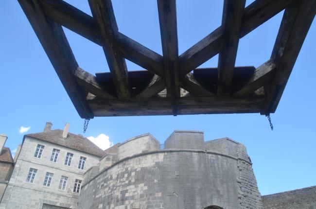 Vacances jurassiennes avec Arlette : visite du château de Joux