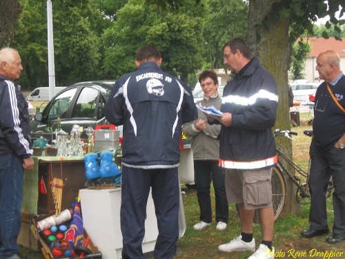 Le vide-greniers des jeunes sapeurs-pompiers...
