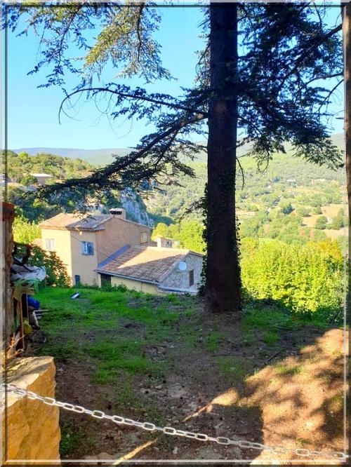 1017 - Ampus dans le Var (83) 