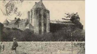 LES REMPARTS DE SAINT-SAUVEUR-LE-VICOMTE (Manche)
