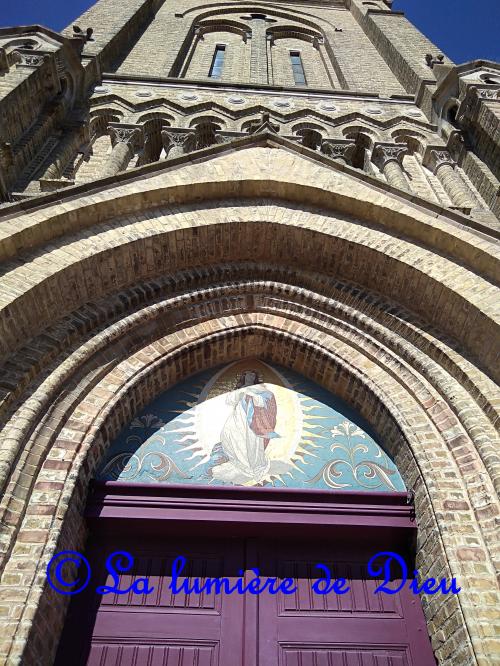 Herzeele, l'église Notre-Dame de l'Assomption